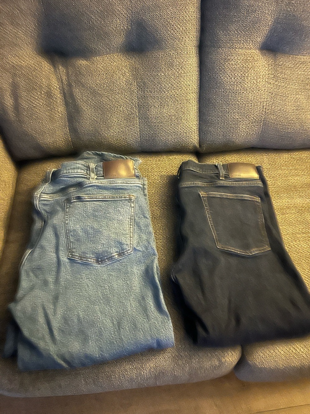 Men’s Lands End comfort waist 38x26 jeans like new 2 pairs